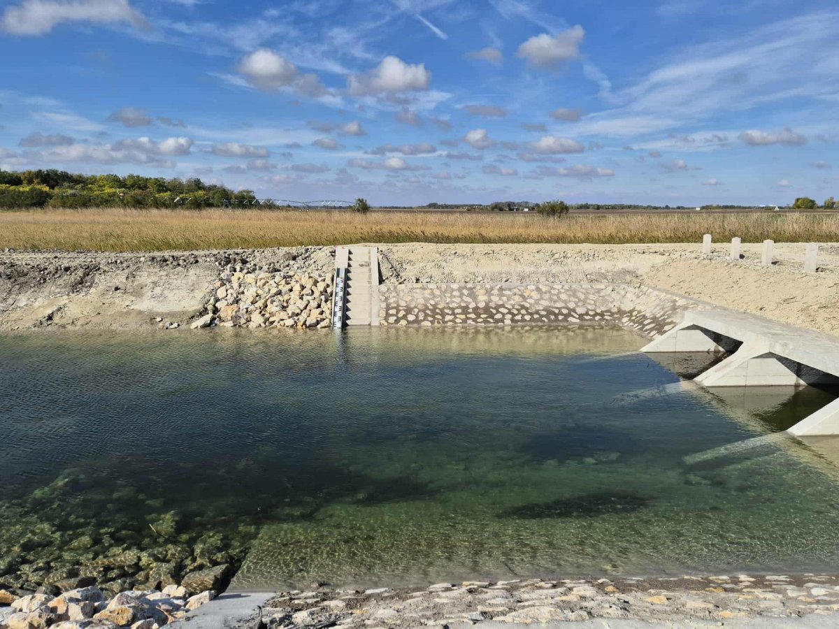 csatorna és áteresz